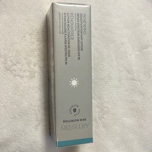 Artistry Skin Nutrition™ Renewing Reactivation Day Lotion SPF 30